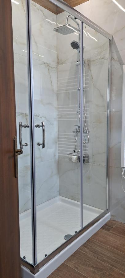 Alba Suite Apartment กาลัมปากา ภายนอก รูปภาพ